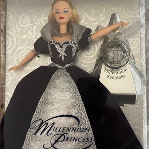 HOLIDAY BARBIE SPECIAL EDITION MILLENNIUM PRINCESS 2000